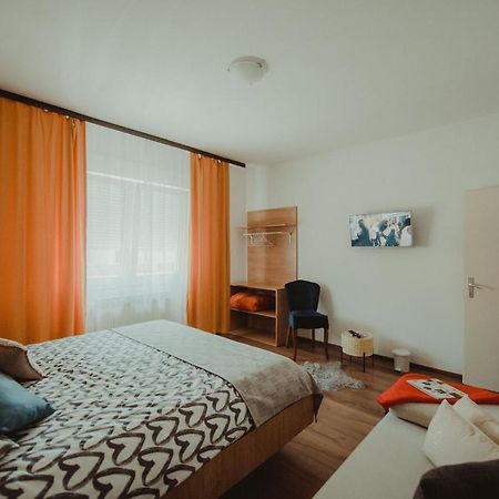 Apartman Lovric จาโกโว ภายนอก รูปภาพ