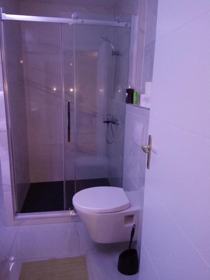 Apartman Lovric จาโกโว ภายนอก รูปภาพ